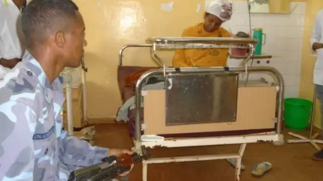 Uwujejwe umutekano afise n'inkoho niwe yamuzaniye ibibazo mu bitaro