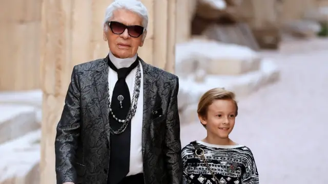 追悼】 ファッションの皇帝、カール・ラガーフェルド氏 - BBC