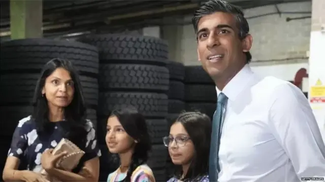 ઋષિ સુનકનો પરિવાર બ્રિટનના સોથી ધનિક પરિવારોમાંથી એક ગણાય છે