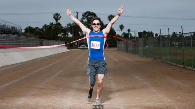 Atleta Paralímpico comemora vitória