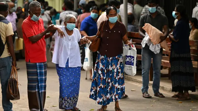 ඩොලර් හිඟය මැද උඩුදුවන ඖෂධ හිඟයෙන් ප්‍රතිකාර සේවා බිඳ වැටෙයිද?