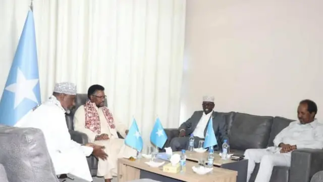 Kulanka guddoonka iyo Madashada Xisbiyada