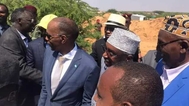 Madaxweynaha Koonfur Galbeed Shariif Xasan oo Baraawe kusoo dhaweeyay Ra'isulwasaare Xassan Cali Kheyre