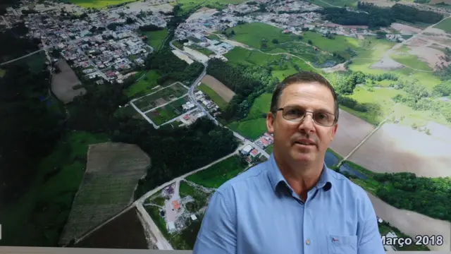 Alcalde de Treze de Maio, Clésio Bardini de Biasi,.