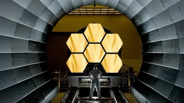 هل ساهمت المادة المظلمة في تشكيل الكون؟