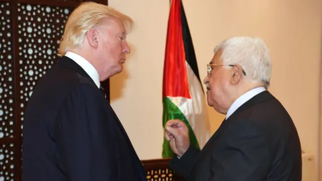 डोनल्ड ट्रंप