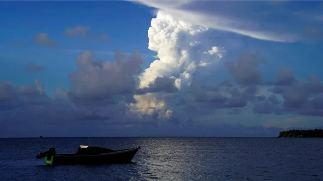 gunung berapi bawah laut