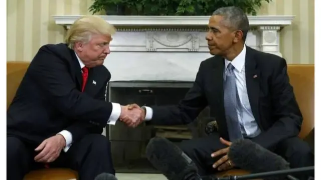 Obama na Trump wakisalimiana