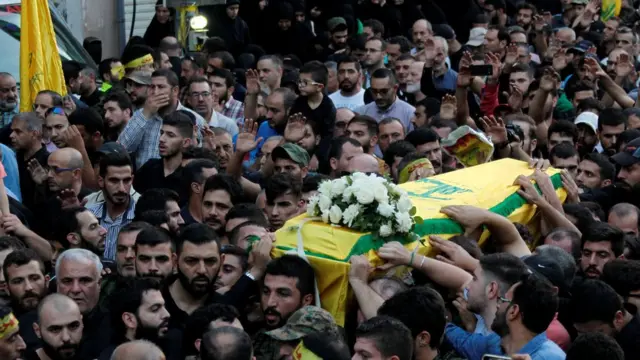 تشییع جنازه عضو کشته شده حزب الله