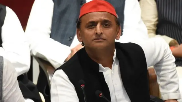 अखिलेश यादव