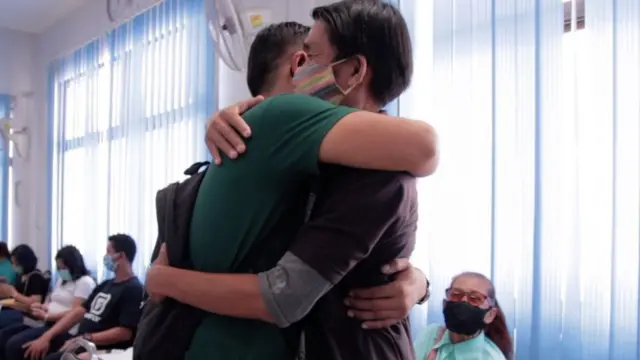 ငယ်ဘဝက သူငယ်ချင်းတစ်ဦးလည်း သက်သေလုပ်ပေးရ