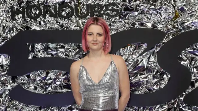 إميلي بيرنز