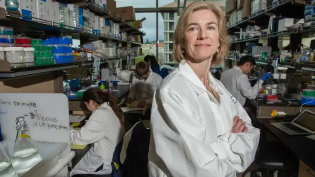 Дженнифер Дудна