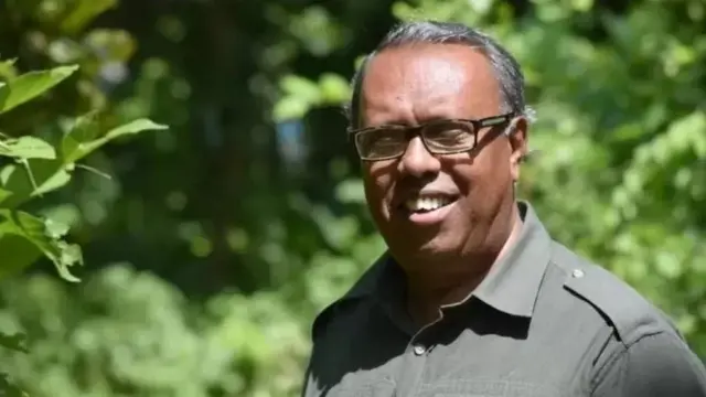 शेख सिराज यांच्या शेतीविषयक कार्यक्रमाचीही शेतकऱ्यांपर्यंत माहिती पोहोचवण्यात मोठी भूमिका राहिली.