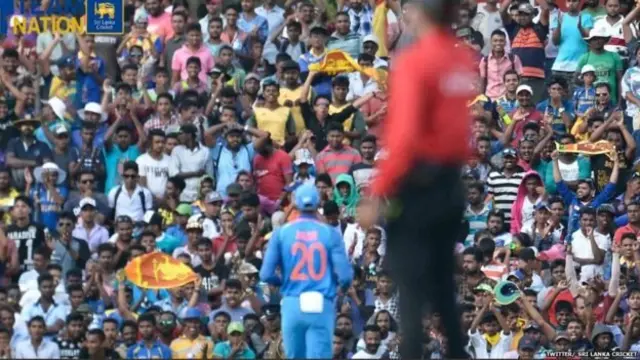 ඉන්දියාවට එරෙහි පළමු එක්දින තරඟයේ අවස්ථාවක්