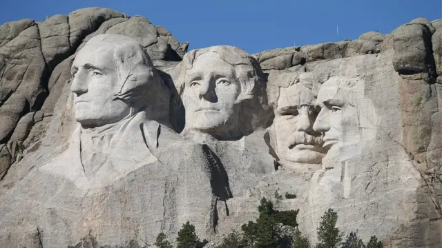 "Скала президентов" в Южной Дакоте