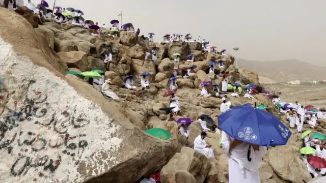 Jagak jarak di Jabal Rahmah, di Padang Arafah.