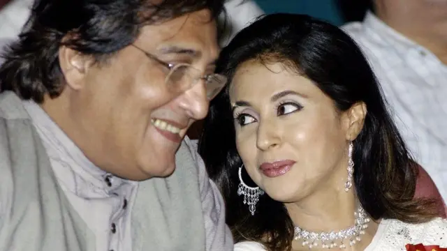 ونود کهنه تر ۱۰۰ ډېرو بالیووډ فلمونو کې لوبېدلی