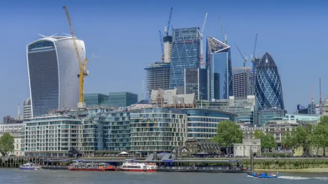 การก่อสร้างในกรุงลอนดอน