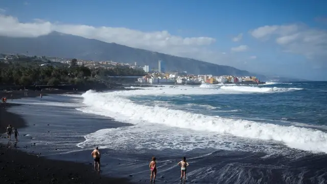 Praia nas Ilhas Canárias