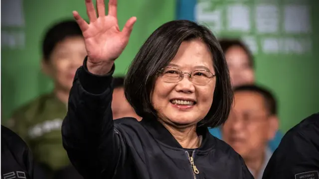 အသက် ၆၃ နှစ်အရွယ် ထိုင်ဝမ်သမ္မတ ဆိုင်ရင်ဝမ်း