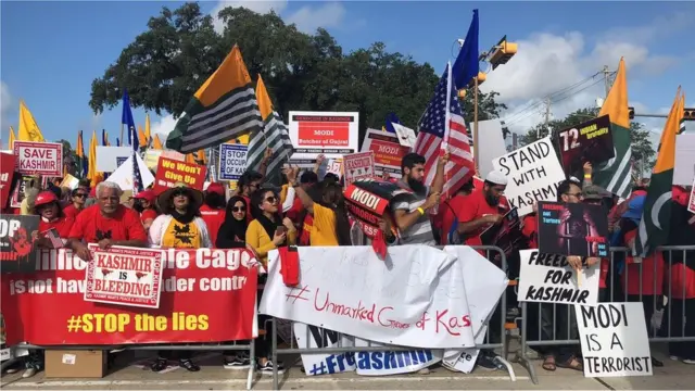 నిరసనలు