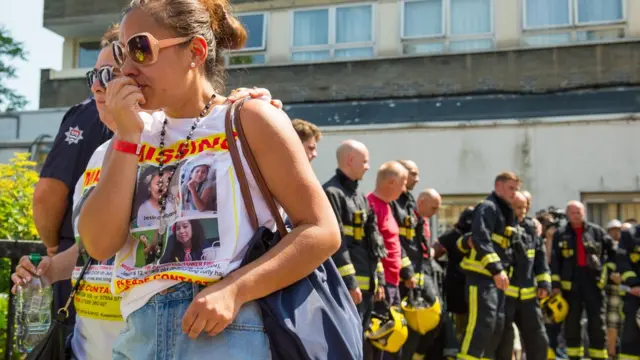 После минуты молчания