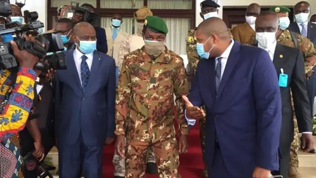 Ndị isiala Ecowas na Ụfọdụ ndị isi agha Mali