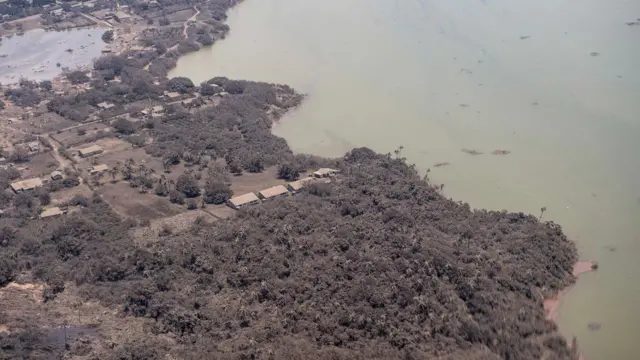 رماد بركاني