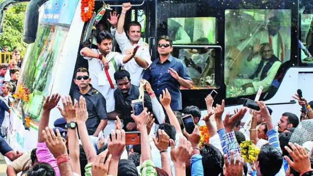 कांग्रेस अध्यक्ष राहुल गांधी के साथ ज्योतिरादित्य सिंधिया