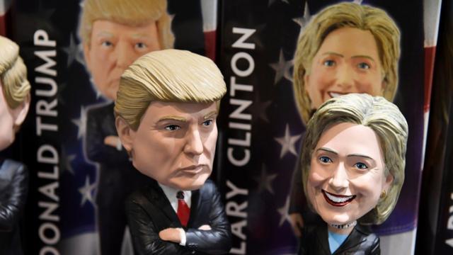 Bonecos de Trump e Hillary