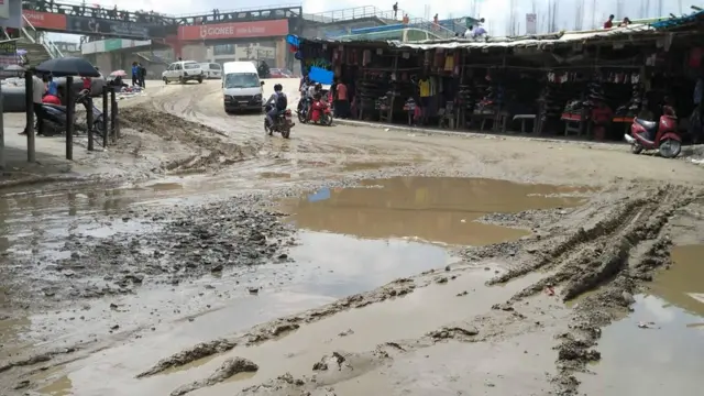 नयाँ बसपार्क नजिकैको एक सडक