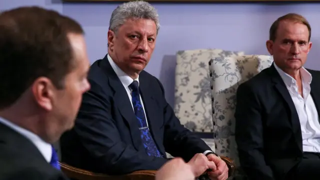 Юрий Бойко и Виктор Медведчук на встрече с российским премьер-министром Дмитрием Медведевым в марте 2019 года