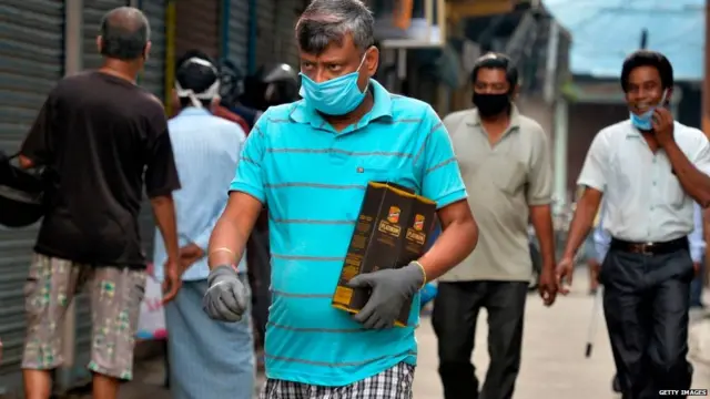 कोरोना लॉकडाउन के दौर में शराब की बिक्री