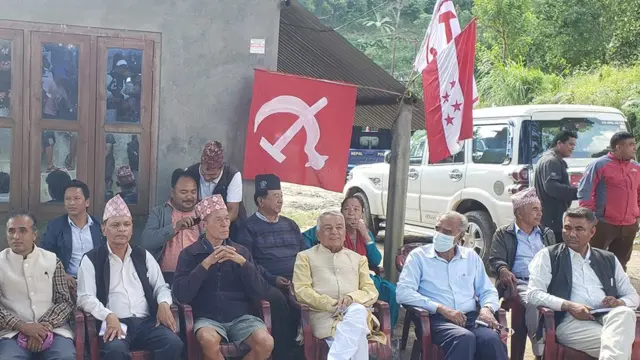 तनहुँमा सत्ता गठबन्धनको चुनावी छलफलमा नेपाली कांग्रेसका नेता रामचन्द्र पौडेल