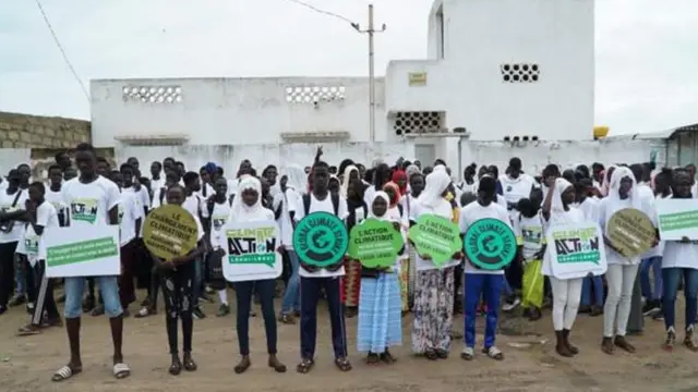 Dakar İqlim dəyişikliyinə etiraz edir