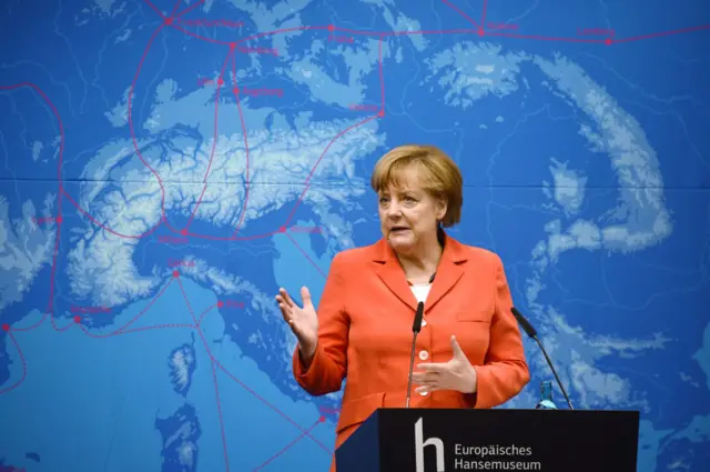 Angela Merkel durante la inauguración del Hansemuseum.