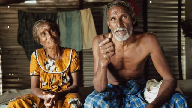 ජාතික ගීය සිංහලෙන් මෙන්ම දමිළ භාෂාවෙන් ද ගායනා කරනු ලැබීම 48.8% ක් විසින් අනුමත කර ඇත.