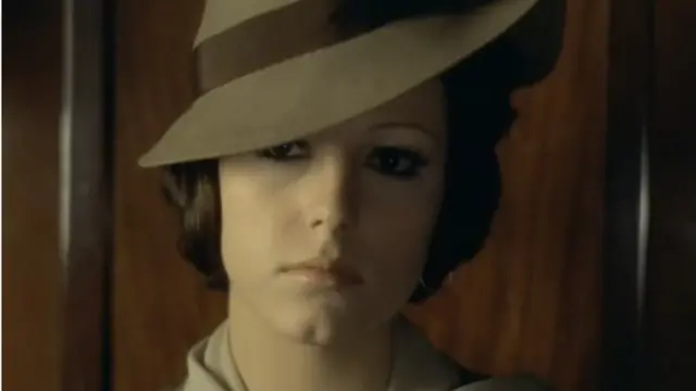 Konformist filminden bir sahne