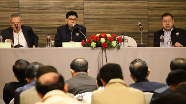 ประชุมพรรค