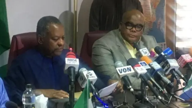 Bob Moroe na Geoffrey Onyeama