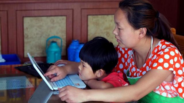 Сегодня услугами интернета в Китае пользуются около 700 миллионов китайцев