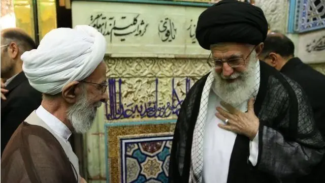 مصباح یزدی و آیت‌الله خامنه ای