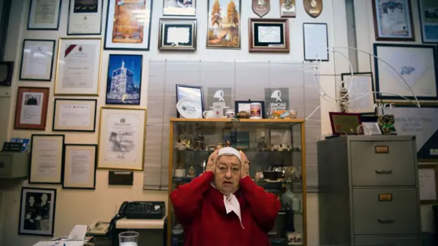 Hebe de Bonafi es una de las caras visibles de las Madres de la Plaza de Mayo. Según ella, "la complicidad de la Iglesia con crímenes atroces ya está probada".