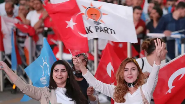 Twitter'ın Türkiye'de kapattığı hesaplarla ilgili raporunda neler var?