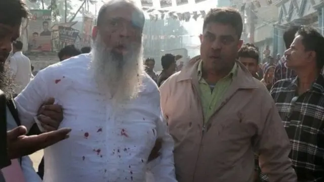 வங்கதேசத்தில் மீண்டும் ஹசீனா வெற்றி: முறைகேடு என எதிர்க்கட்சிகள் புகார்