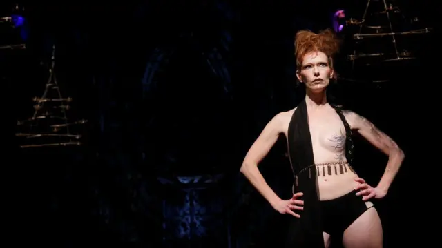 न्यूयॉर्क फैशन वीक, स्तन कैंसर