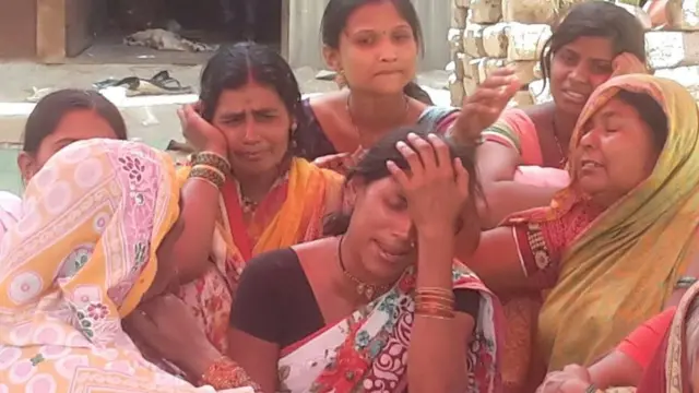 మృతిని కుటుంబం