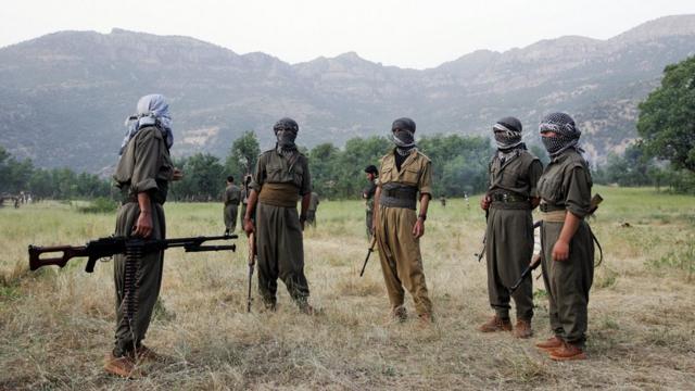 Pejuang PKK dalam lathan di utara Irak 20 Juni 2007.