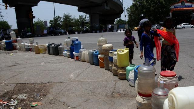 Crisis de agua en Nueva Delhi, India.